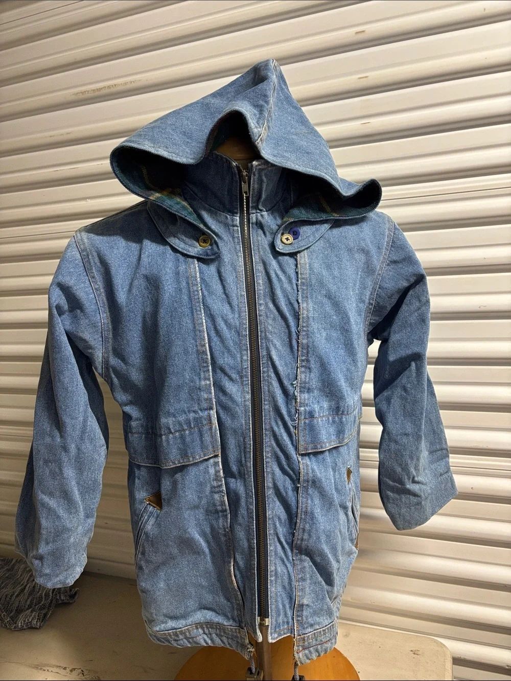 Vintage 90’s Street Worn Denim Jacket Removable Hood L